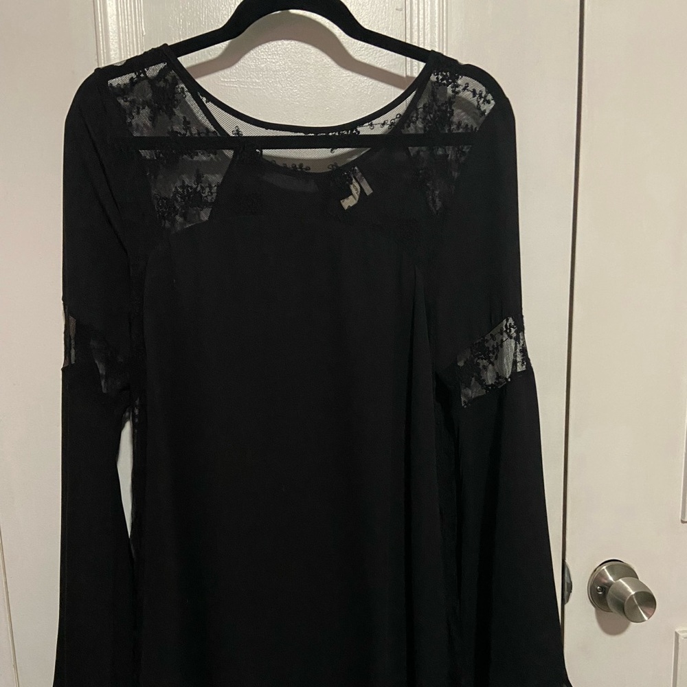 Love mark Bell Sleeved Dress